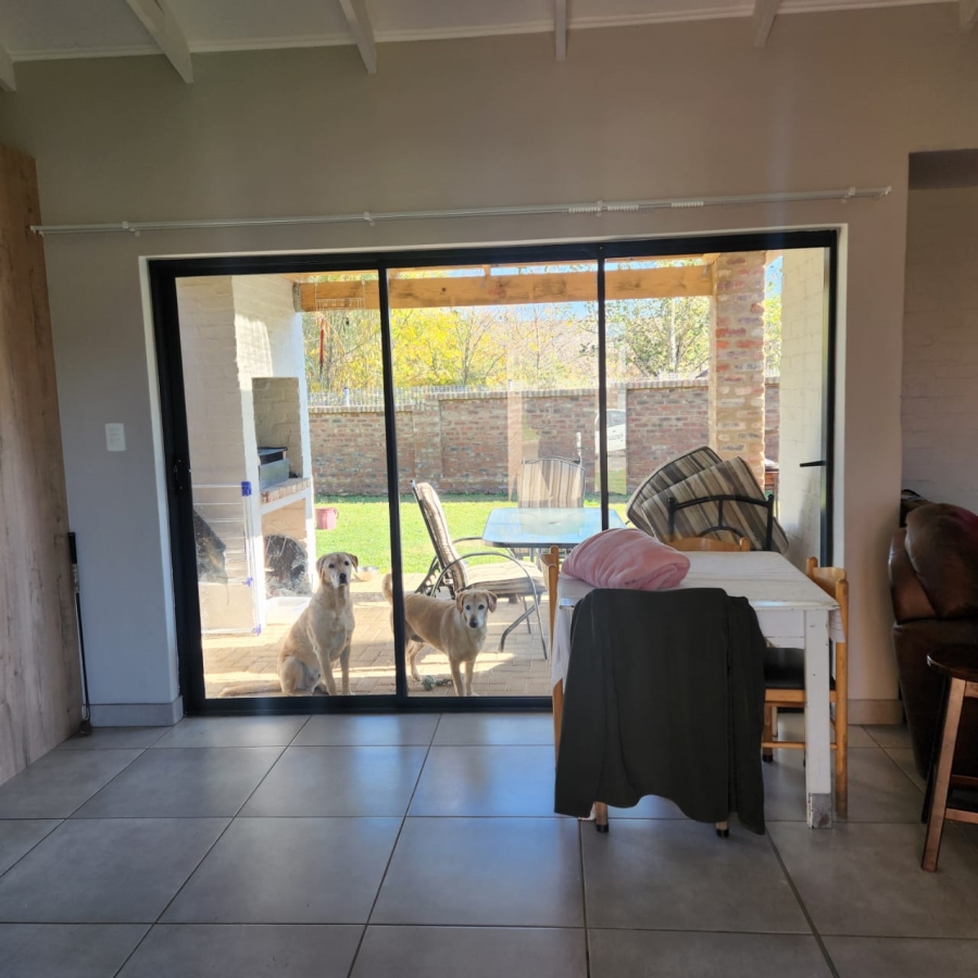 To Let 3 Bedroom Property for Rent in Van Der Hoff Park North West